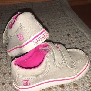 Little girls sperry shoes- size 5